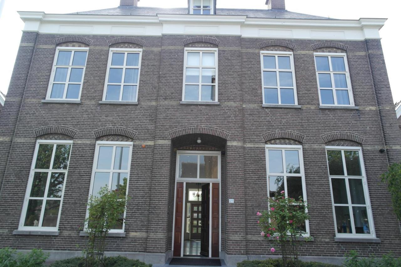 B&B groepsaccommodatie de pastorie Lage Mierde Esterno foto