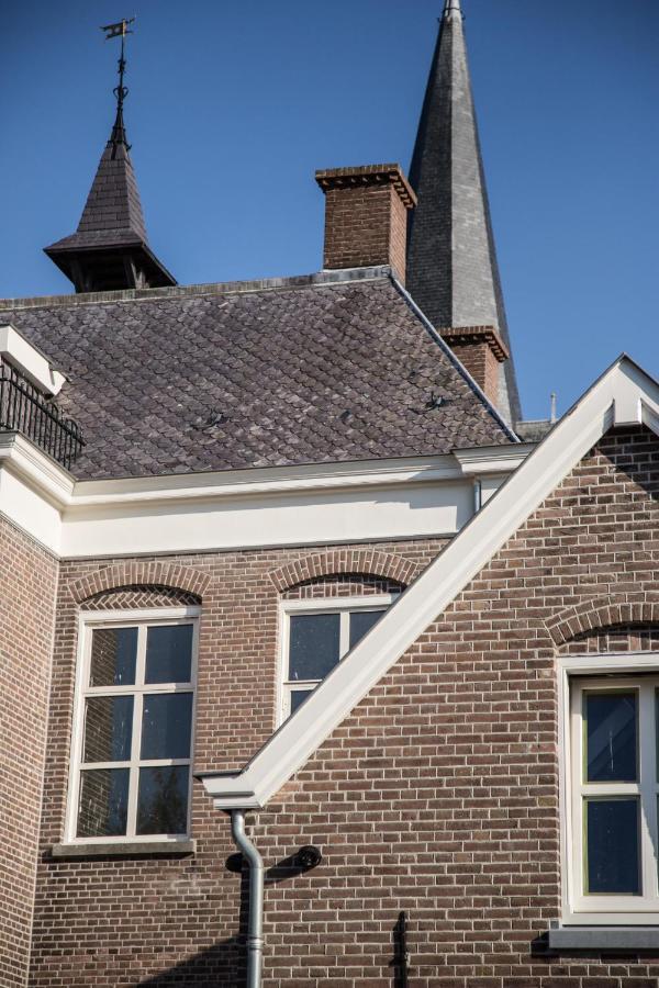 B&B groepsaccommodatie de pastorie Lage Mierde Esterno foto